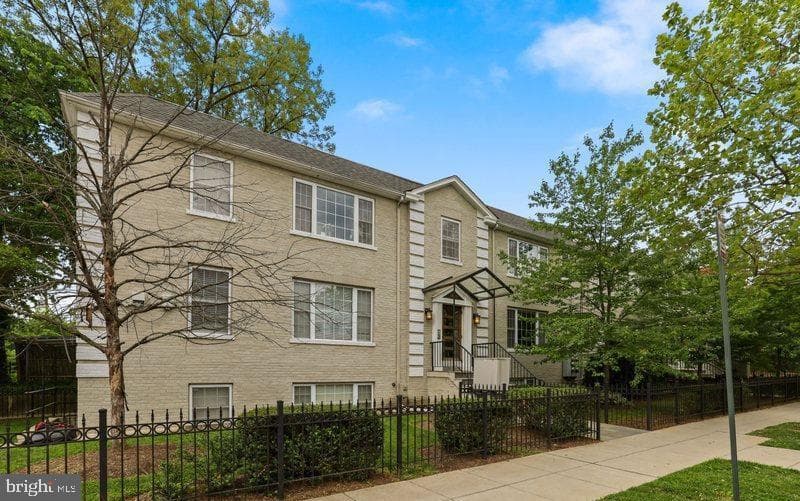 1400 Longfellow Street NW #202, Washington