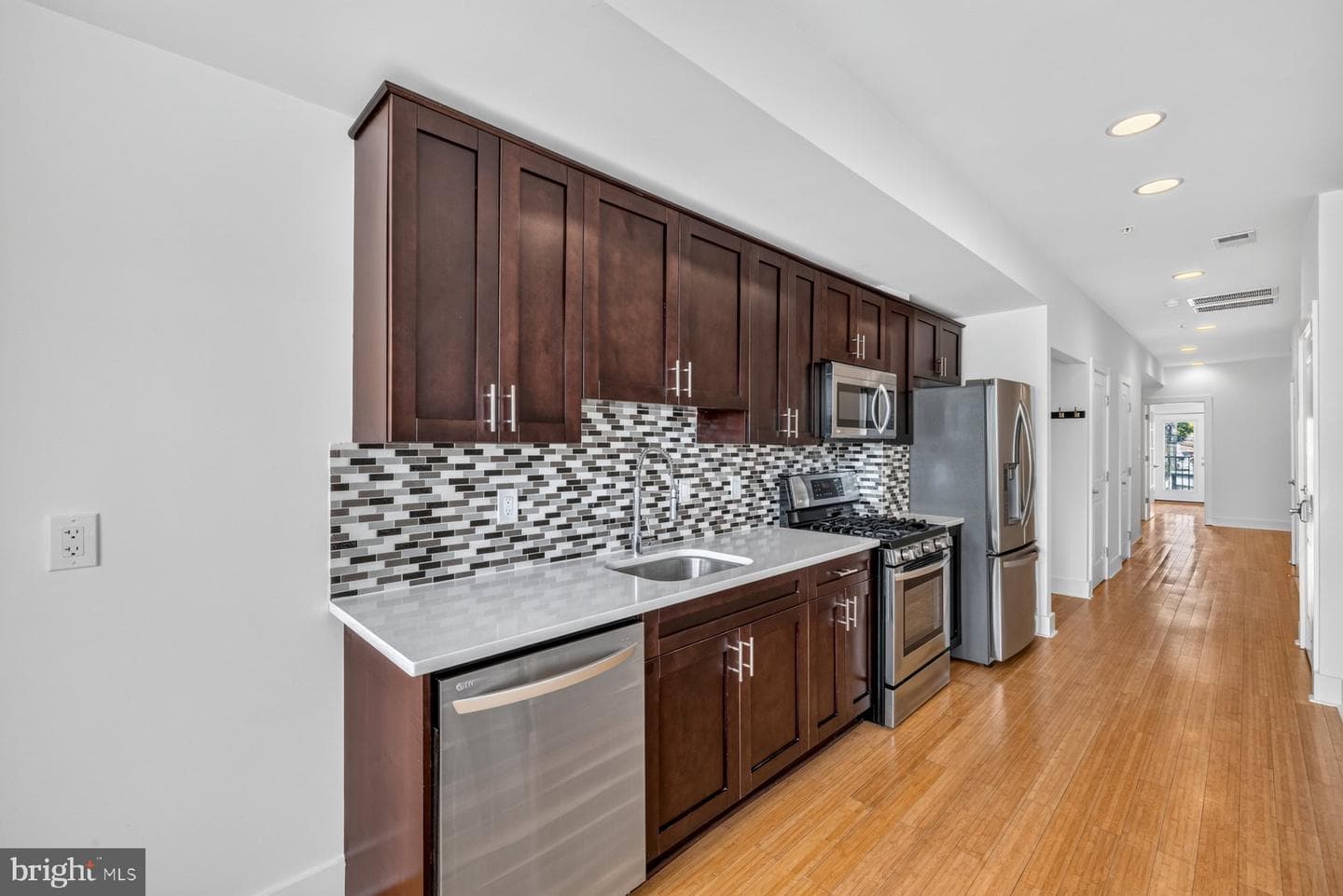 1013 V Street NW #2 photo 15