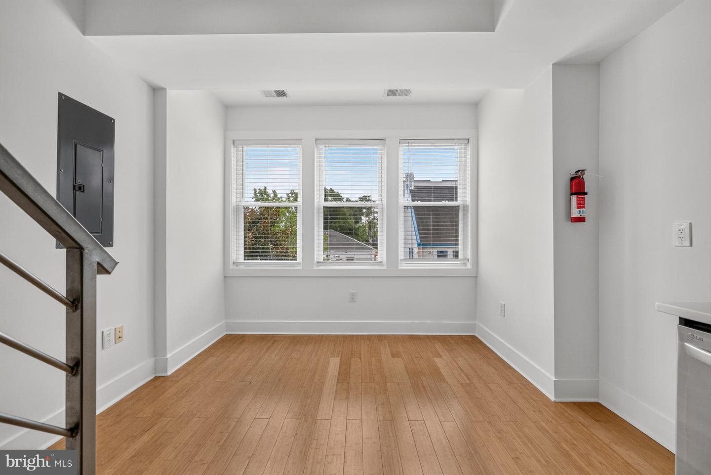 1013 V Street NW #2 photo 16