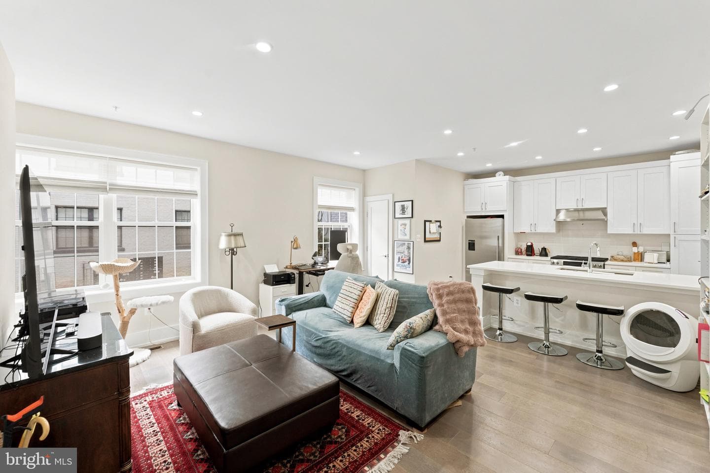 16 17th Street NE #113, Washington