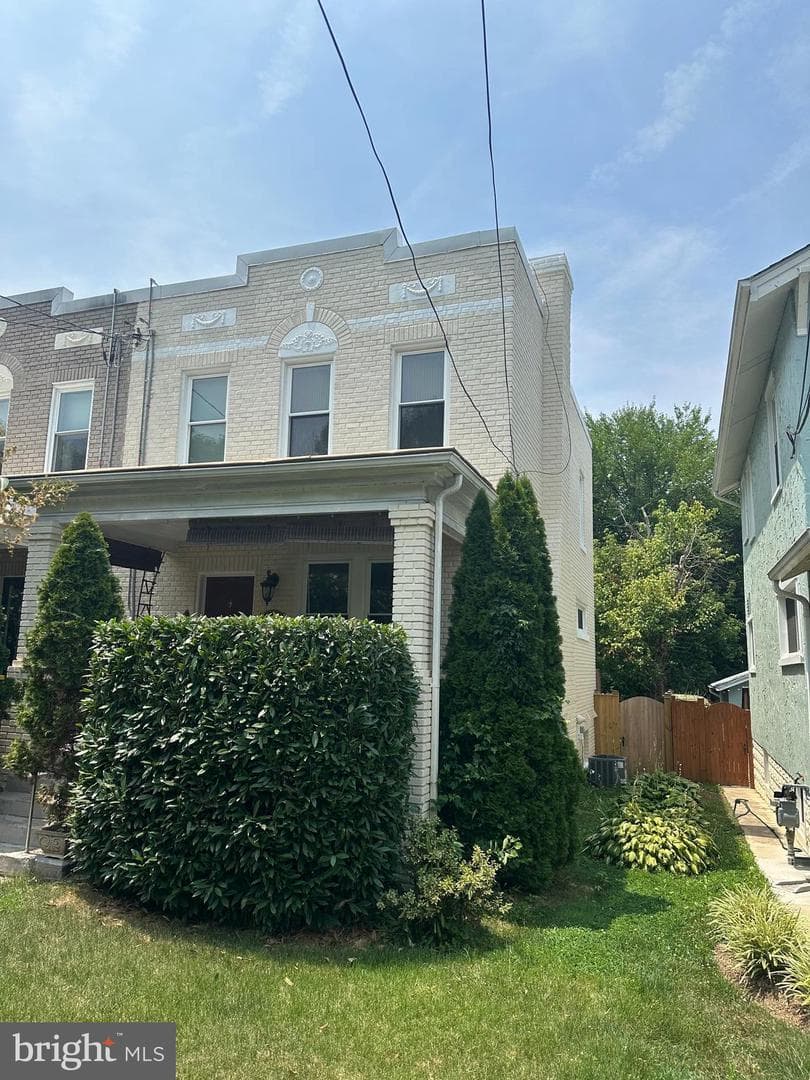 3712 22nd Street NE, Washington