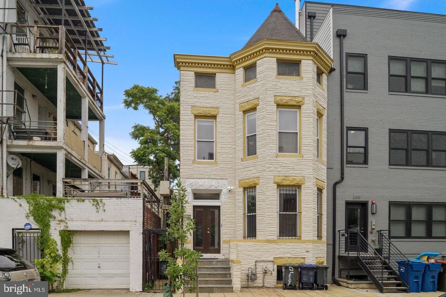 2621 University Place NW, Washington