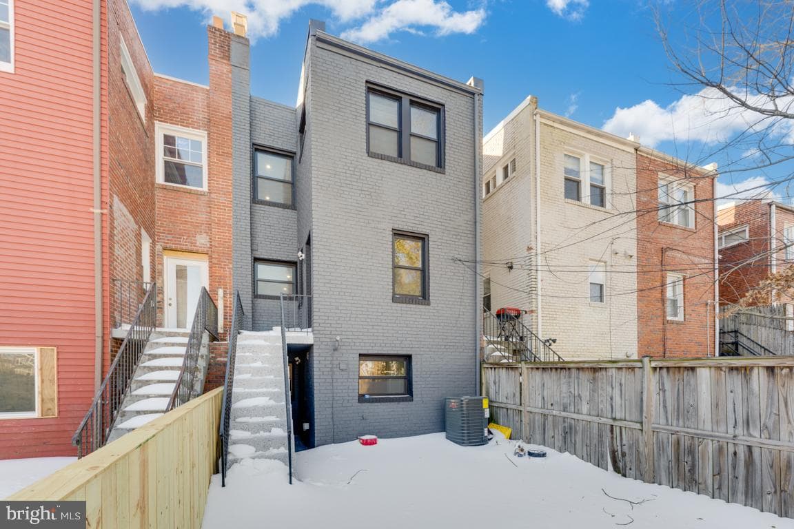 219 Jefferson Street NW photo 24