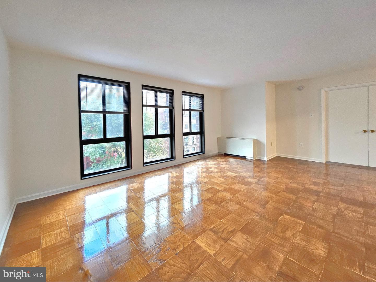 1280 21st Street NW #402 photo 3