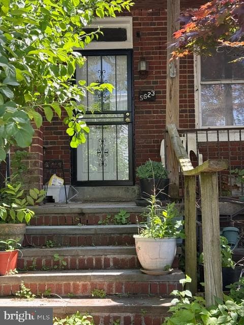 5623 8th Street NW, Washington