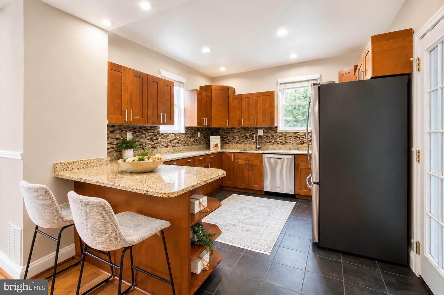 1257 Newton Street NE photo 9