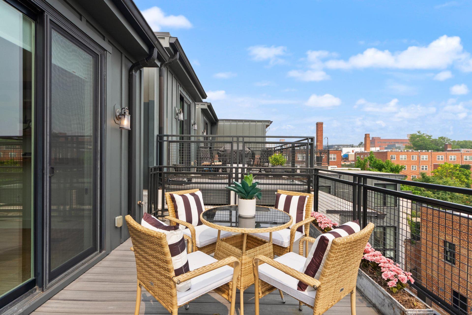774 Girard Street NW #6w photo 24