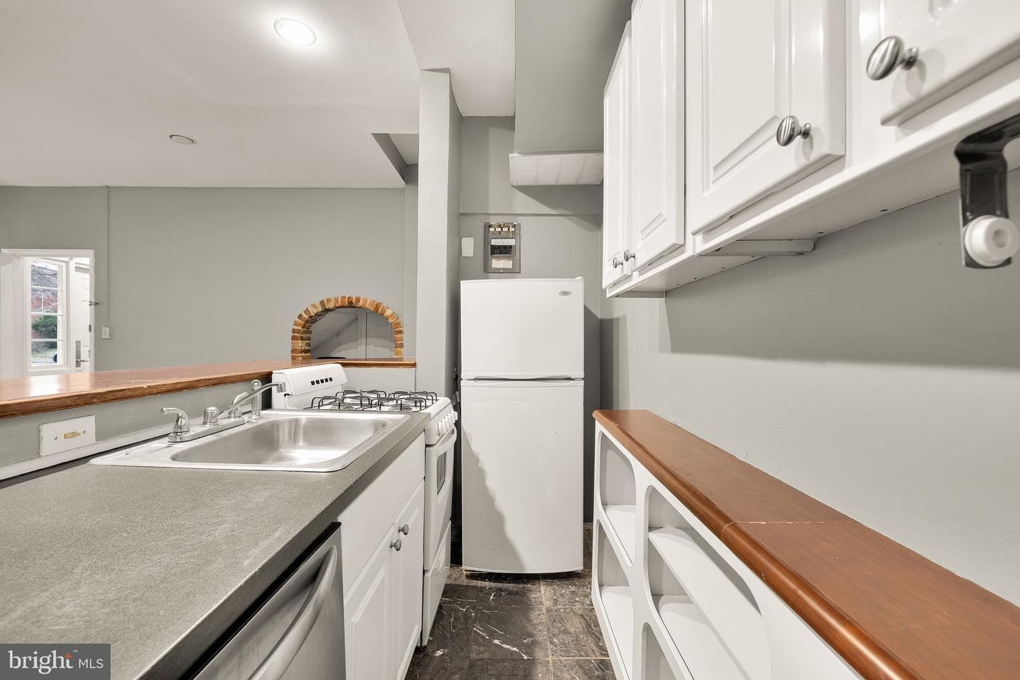 500 9th Street SE photo 8