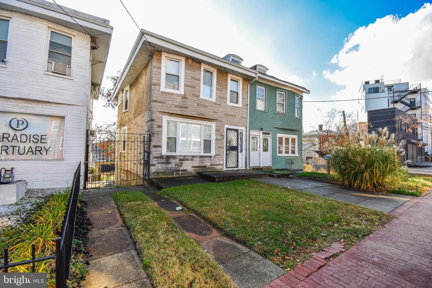 912 Kennedy Street NW photo 3
