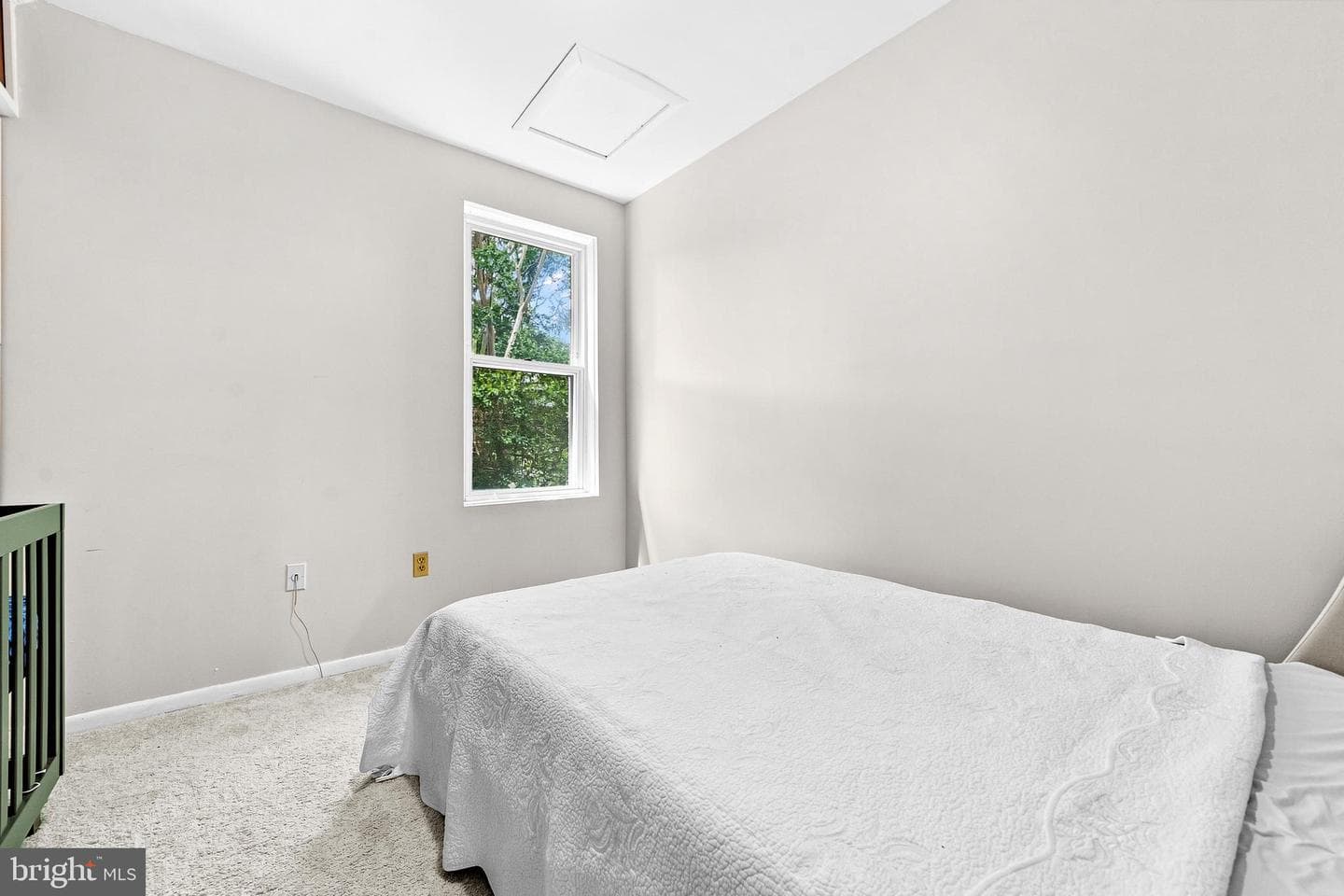 1327 Emerald Street NE photo 17