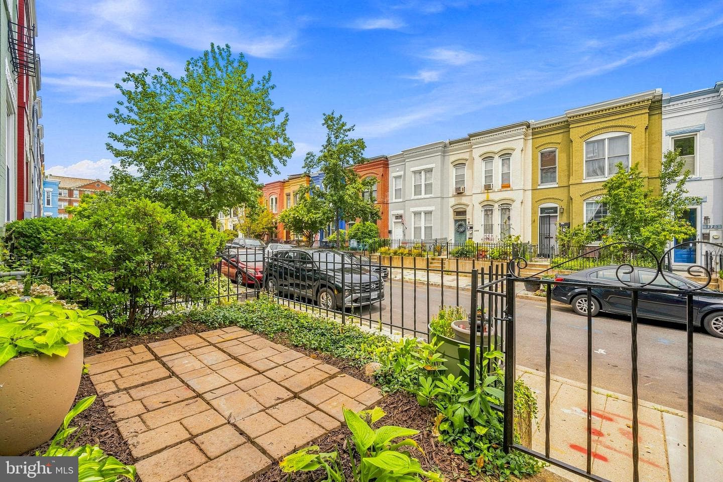 1327 Emerald Street NE, Washington