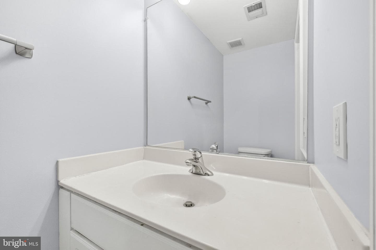 2627 Patricia Roberts Harris Place NE photo 34