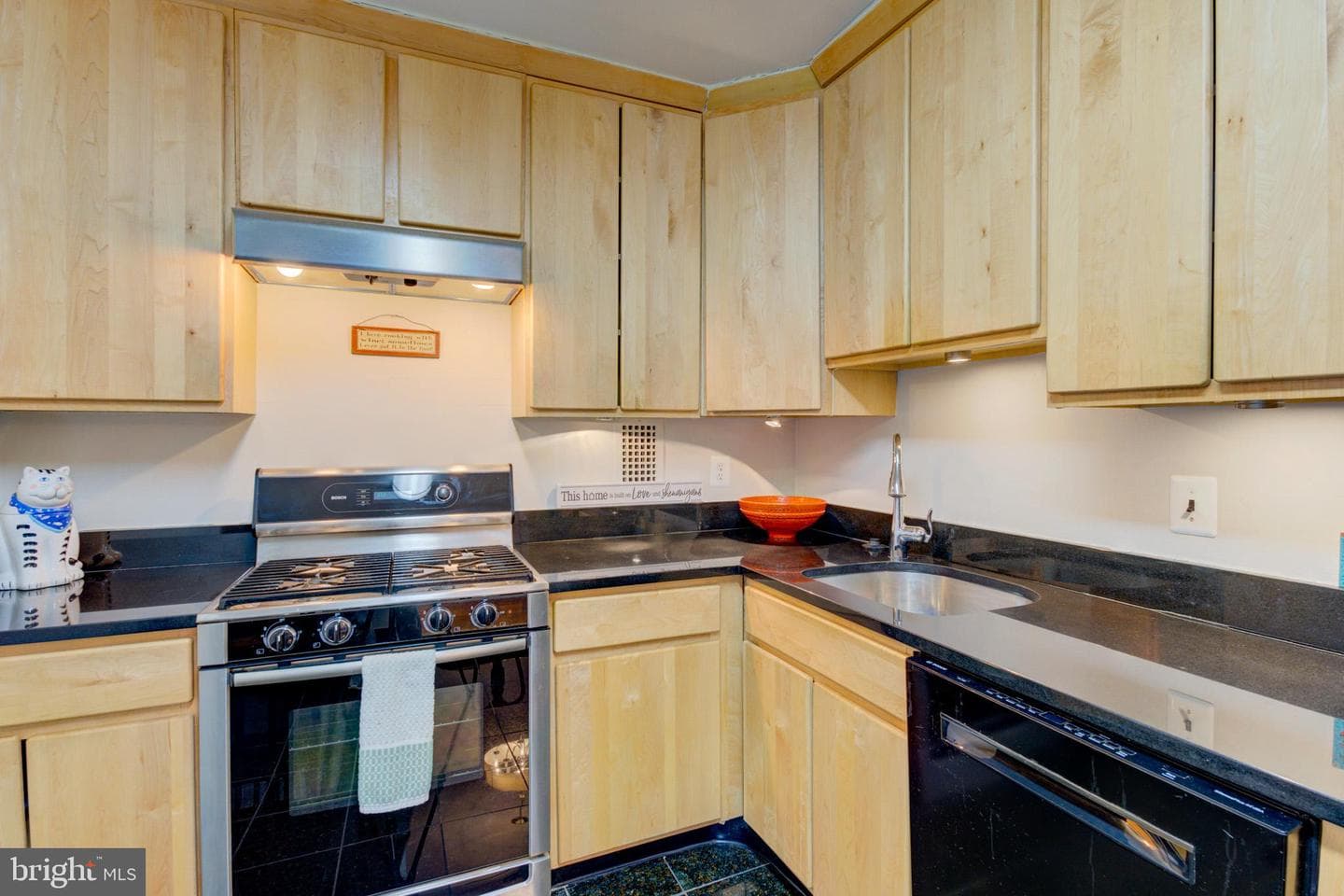 3001 Veazey Terrace NW #1320 photo 12