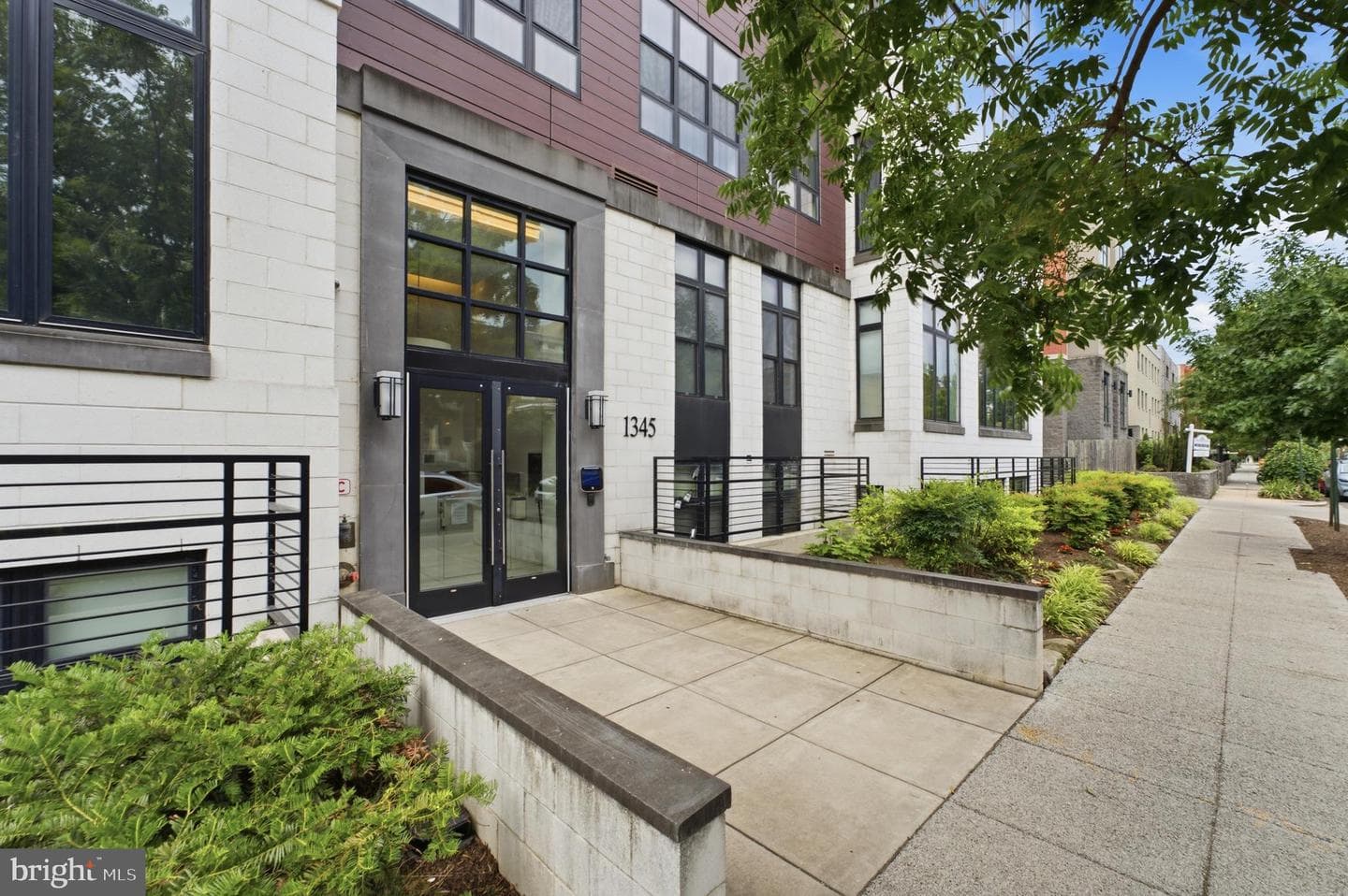 1345 K Street SE #405 photo 3