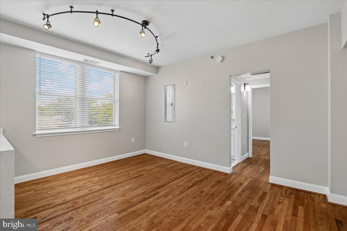 1831 2nd Street NE #503 photo 5