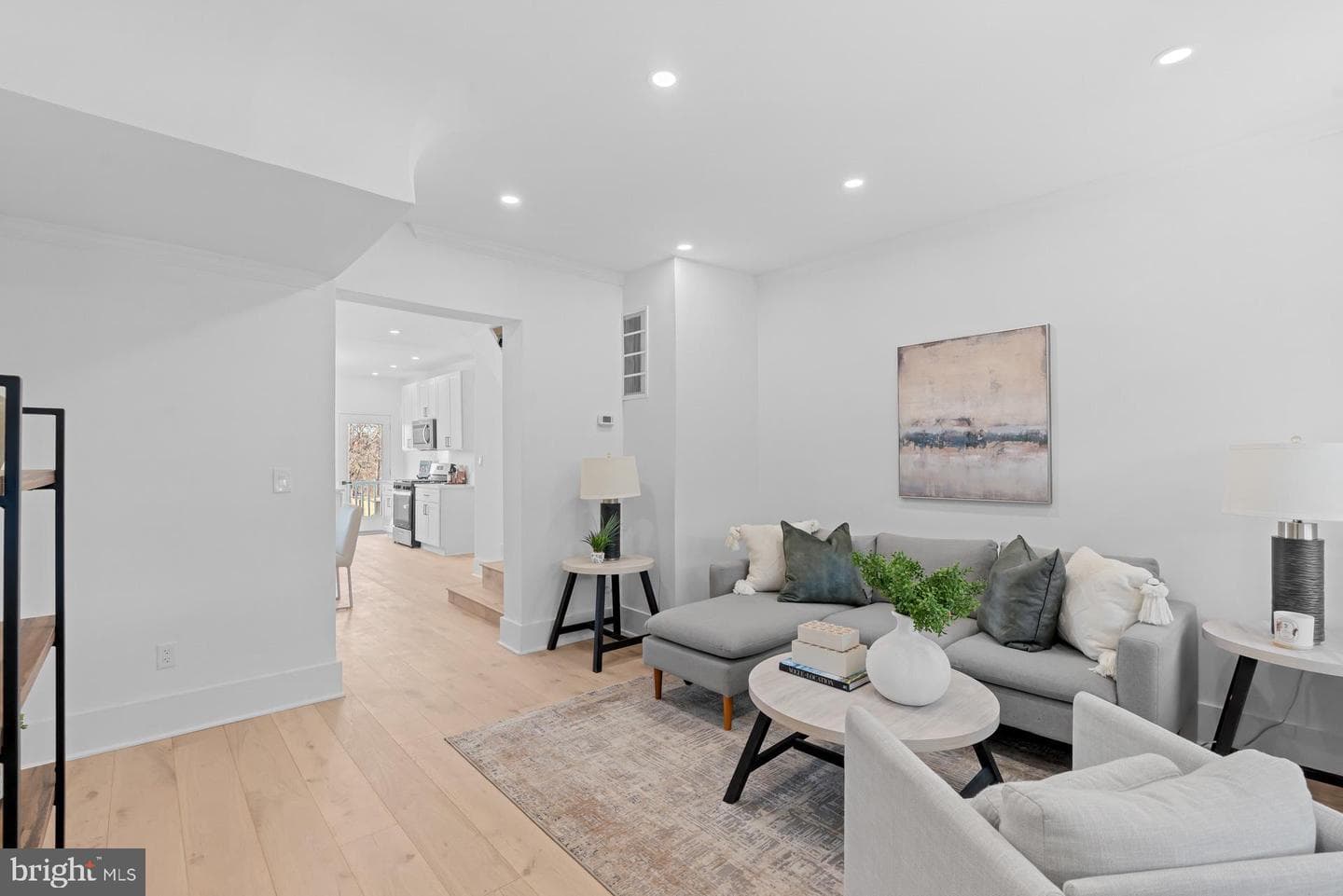 939 Shepherd Street NW photo 10