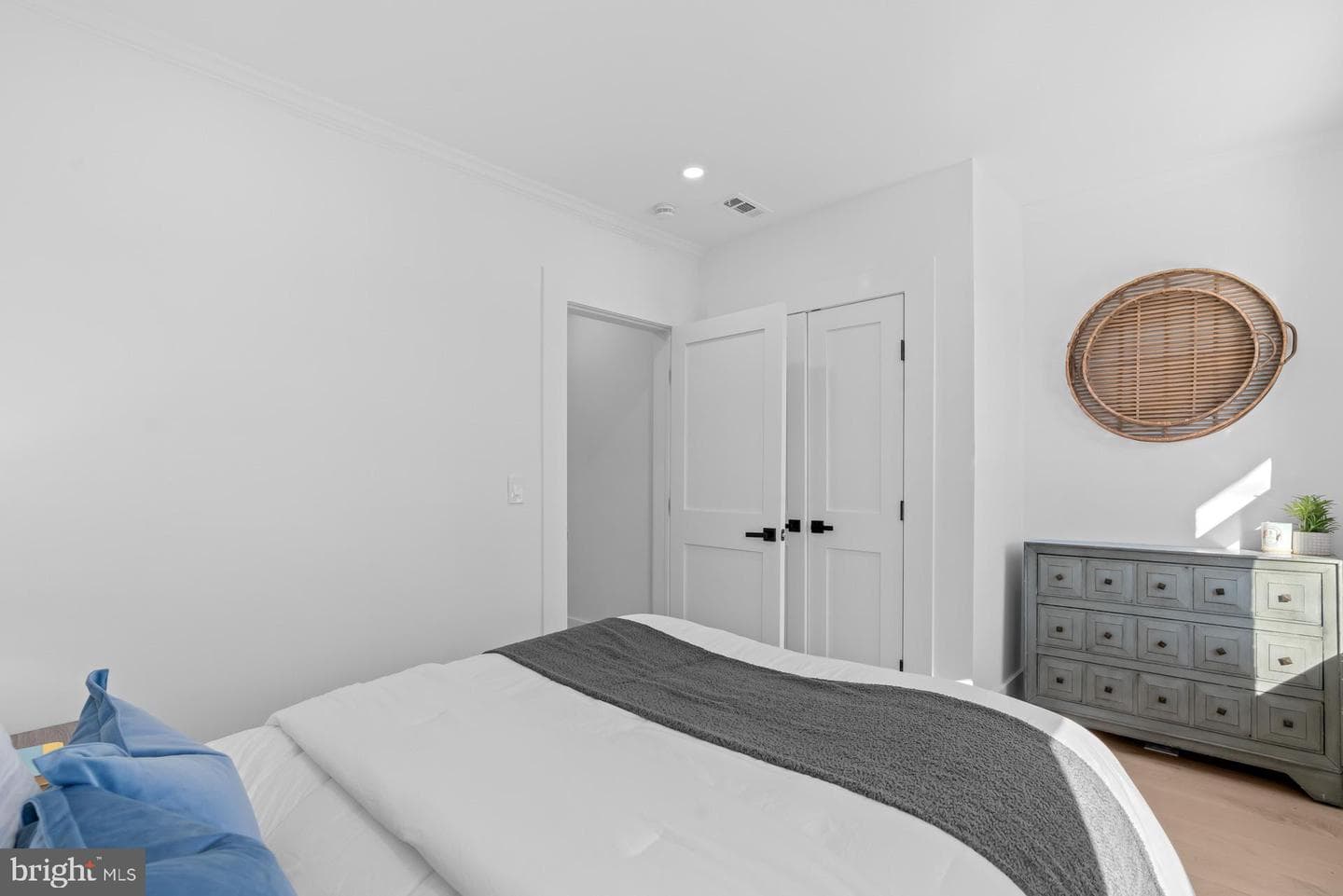 939 Shepherd Street NW photo 25