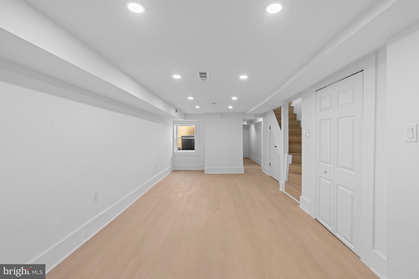 939 Shepherd Street NW photo 36