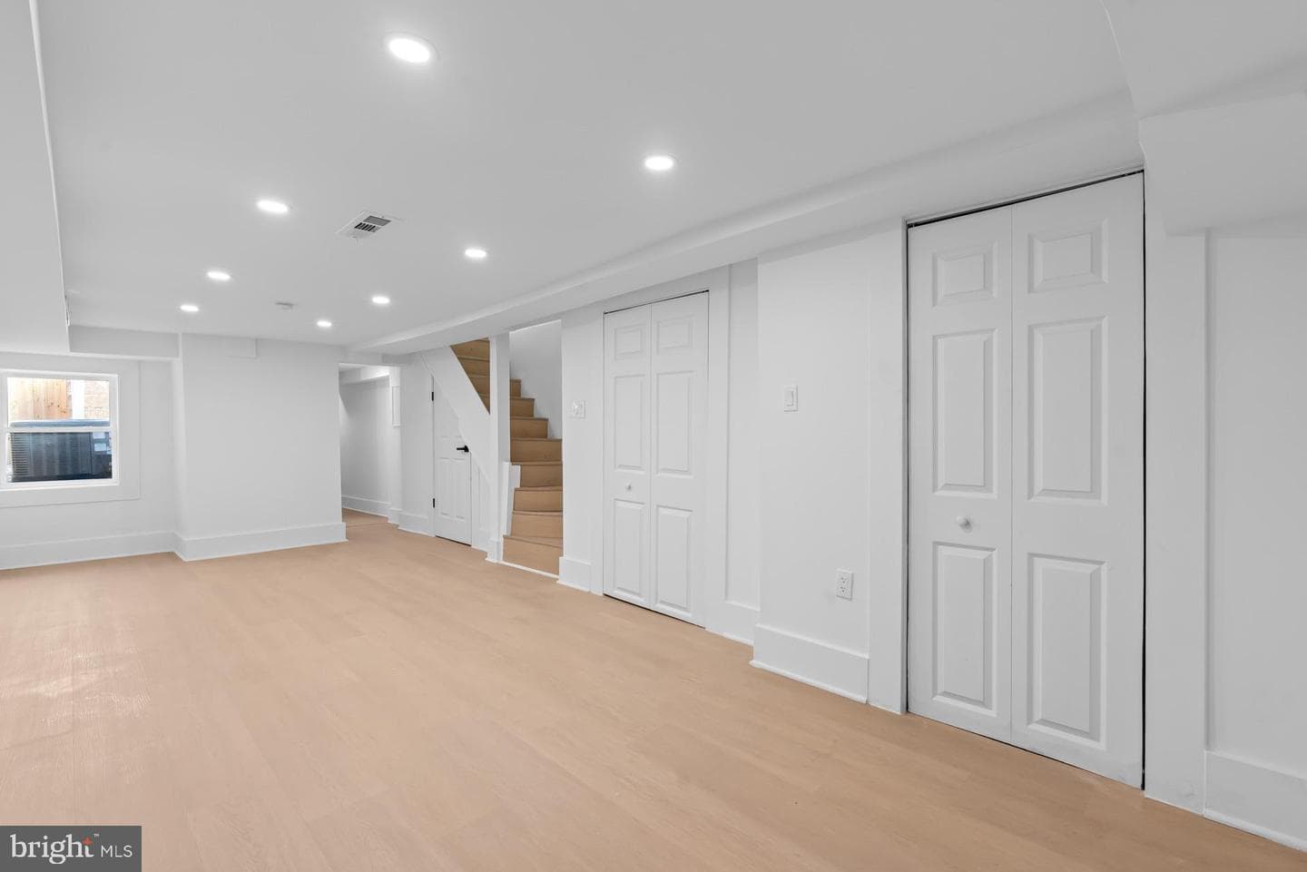 939 Shepherd Street NW photo 37