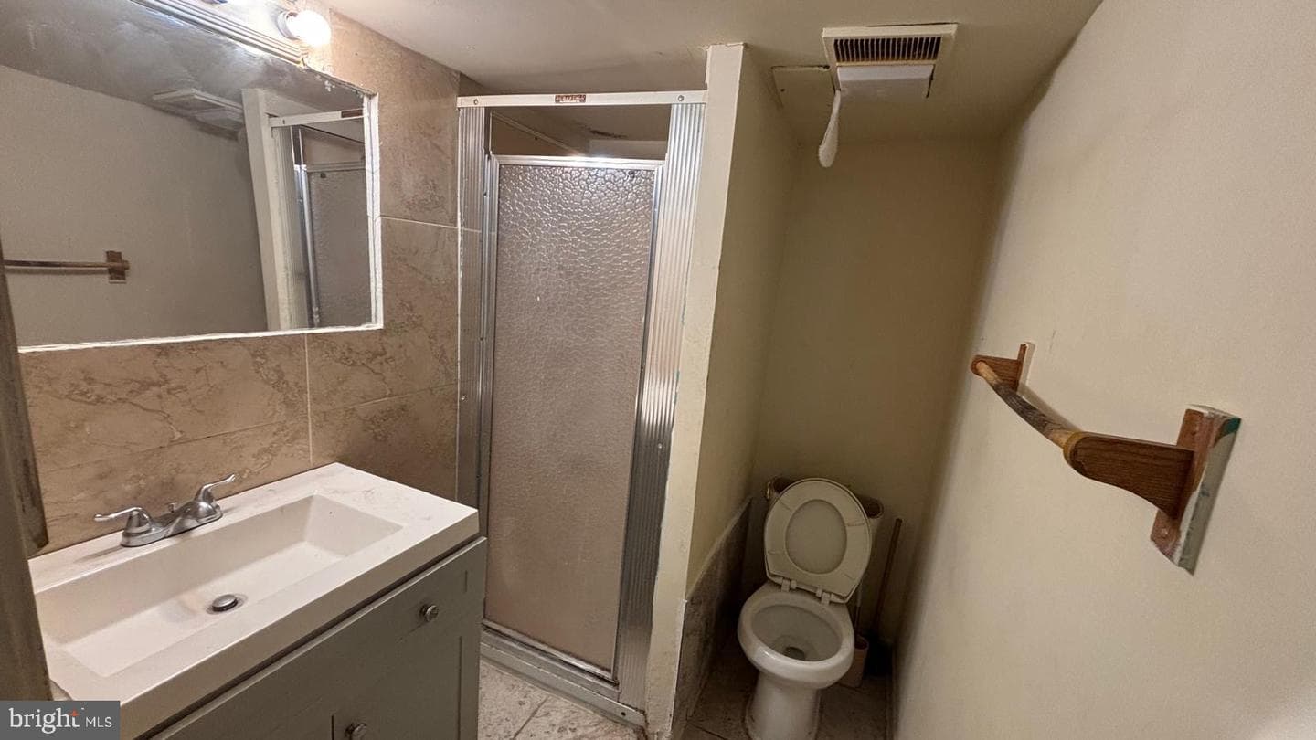 5707 Chillum Place NE photo 13