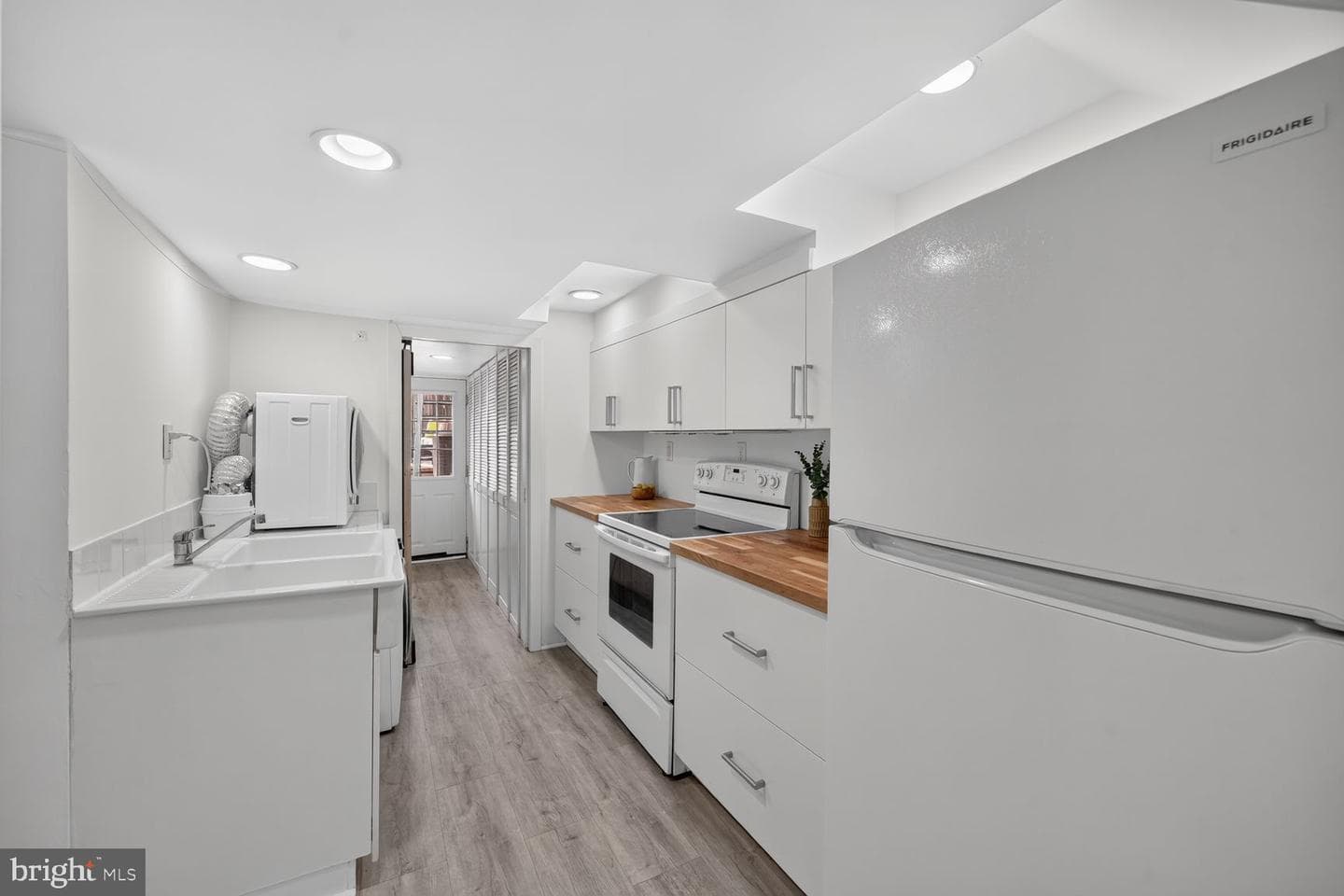 2226 39th Place NW photo 23