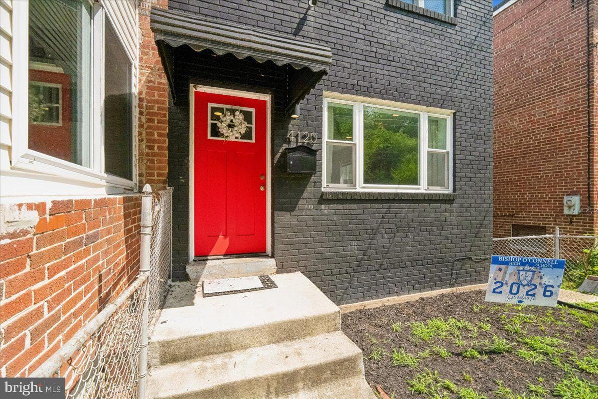 4120 E Capitol Street NE photo 4