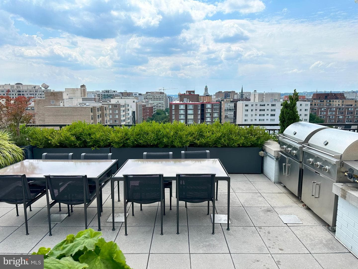 1011 M Street NW #208 photo 27