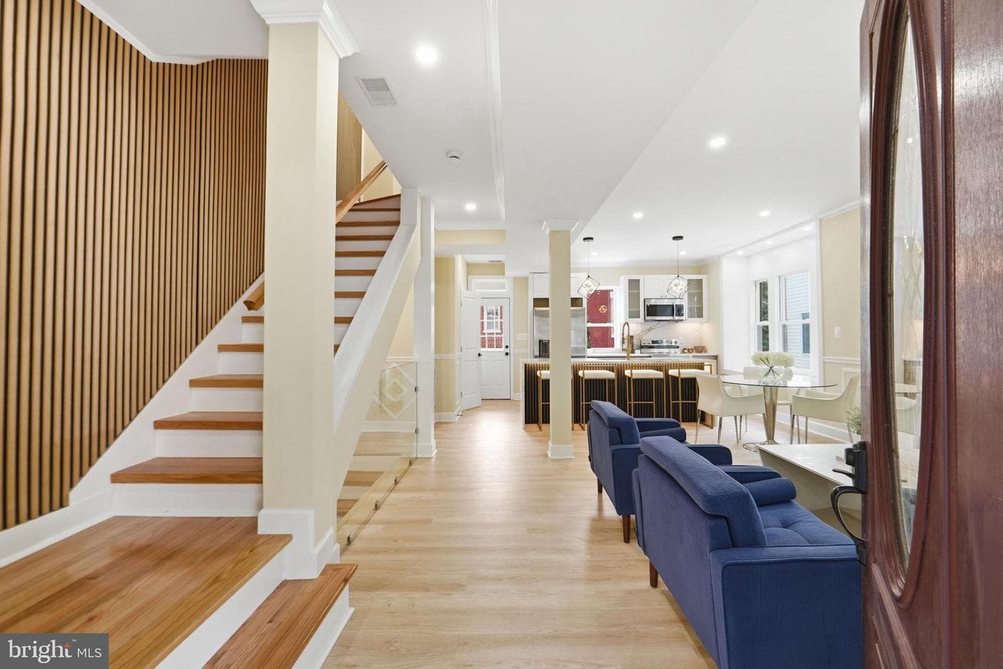 518 Columbia Road NW photo 4