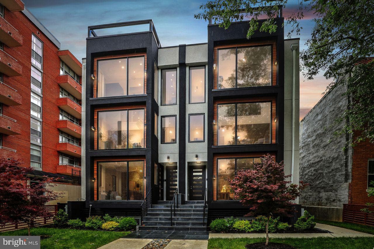 306 K Street NE #306-1, Washington
