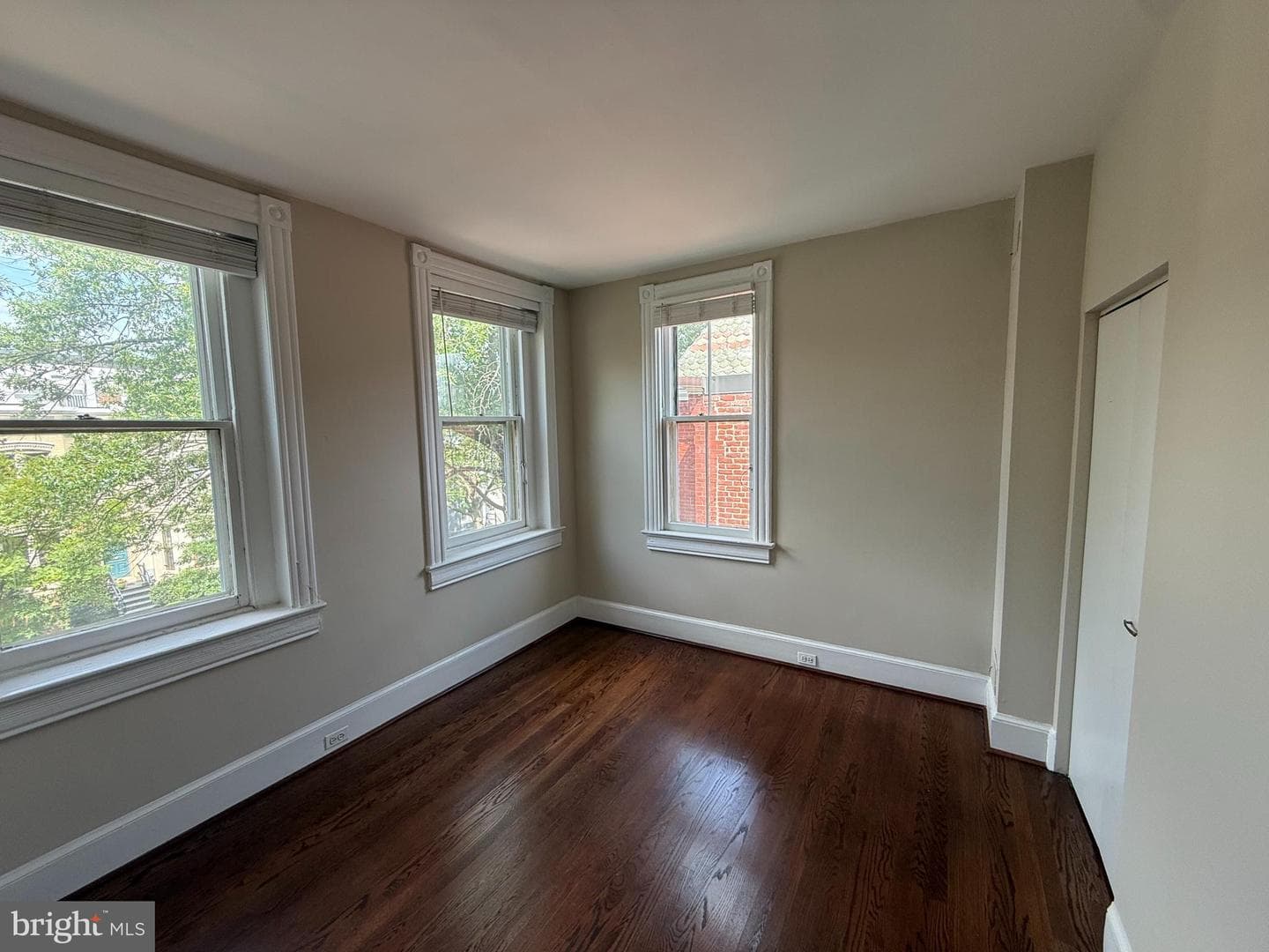 509 3rd Street NE photo 17