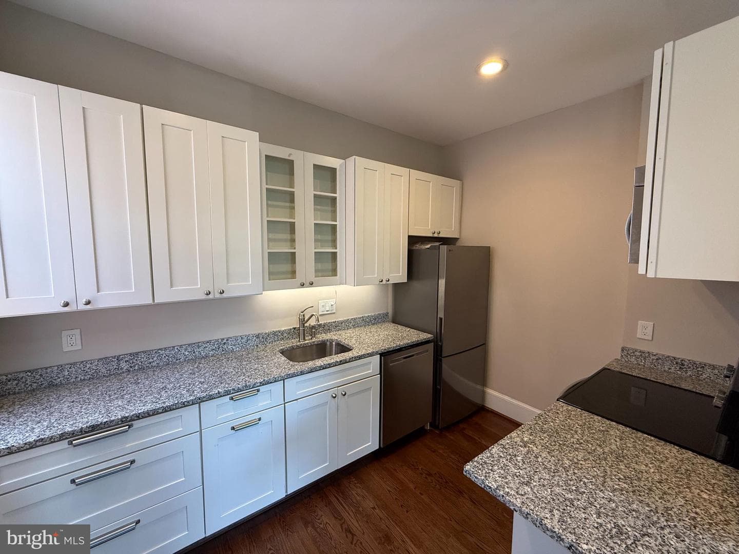 509 3rd Street NE photo 9