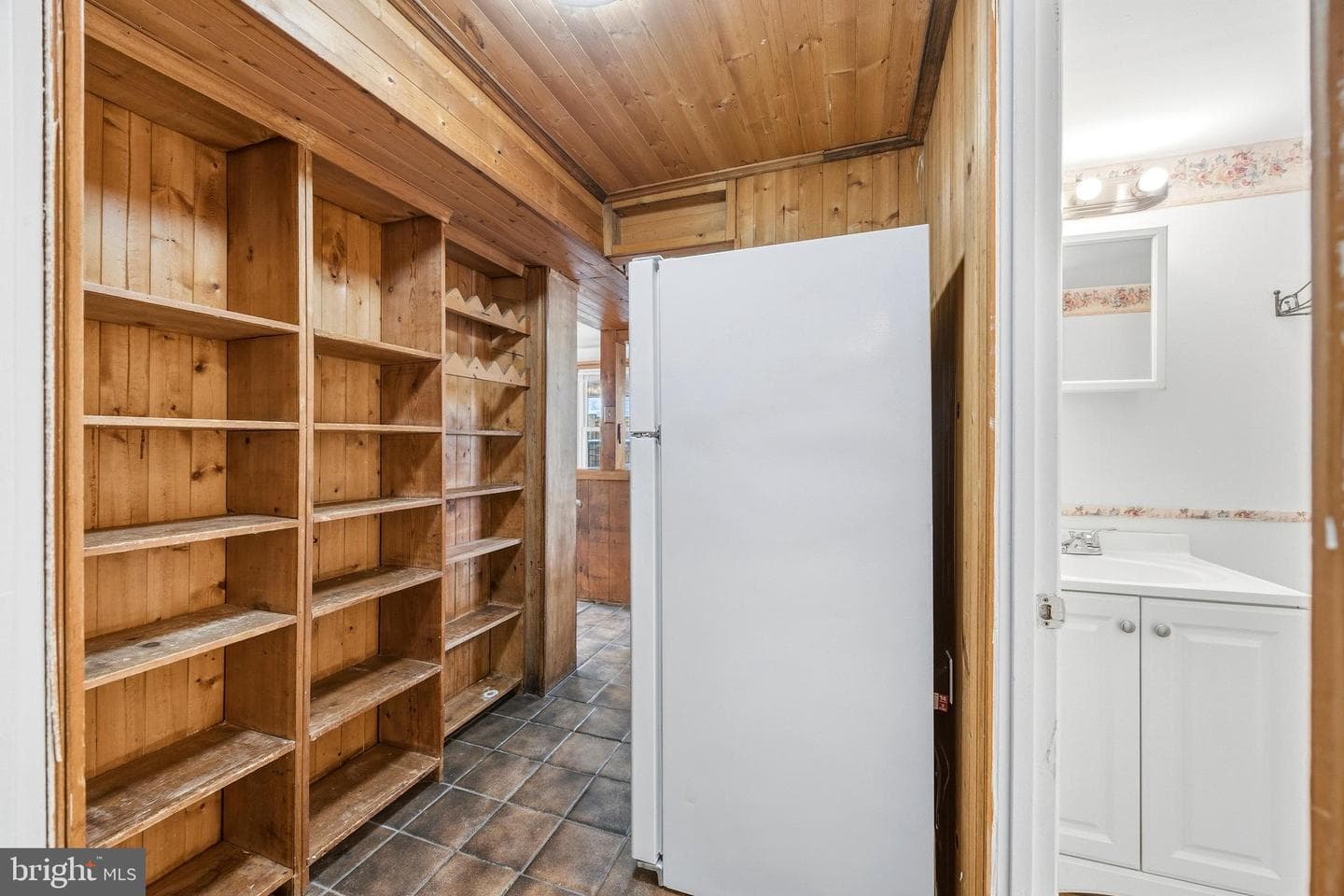 652 Chapelview Drive photo 21