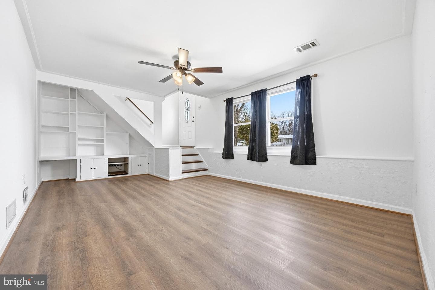 652 Chapelview Drive photo 6