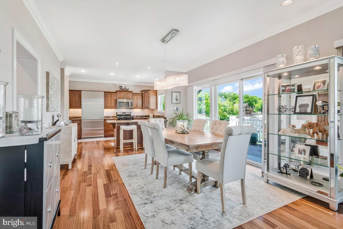 3300 Shore Drive photo 10