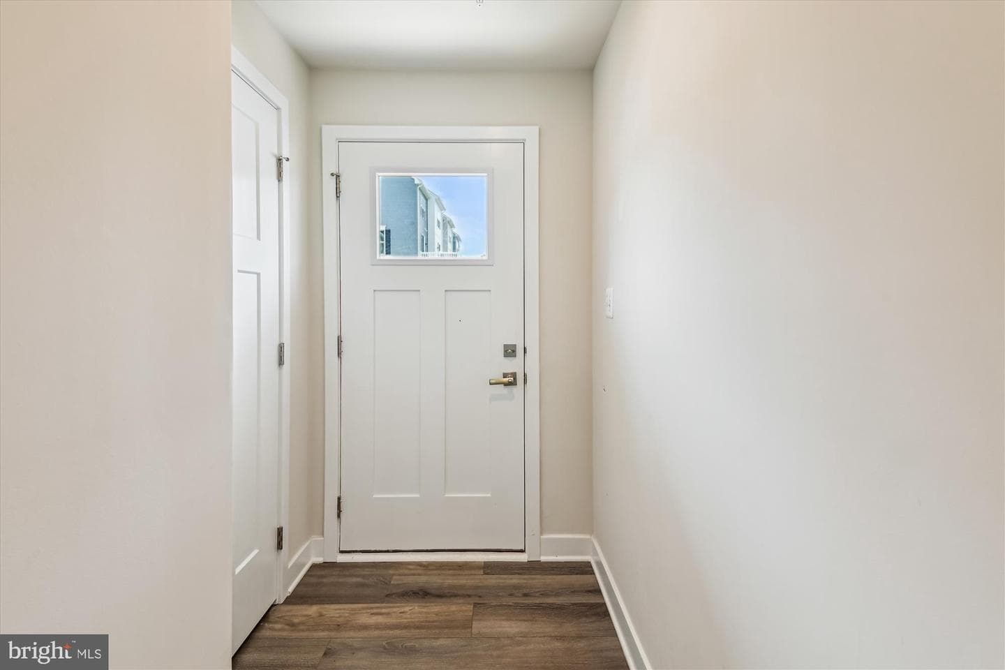 155 Woodgate Circle photo 3