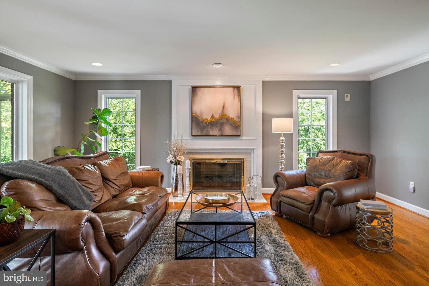 812 Coachway photo 10