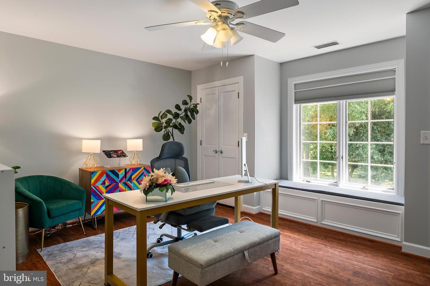 812 Coachway photo 42