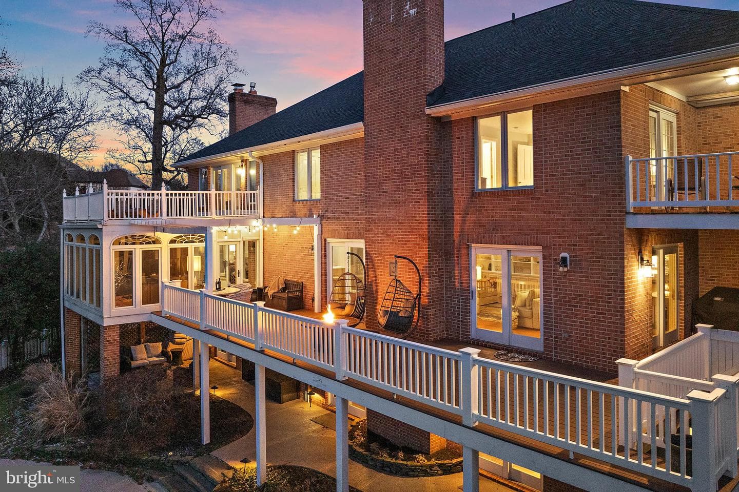 812 Coachway photo 61