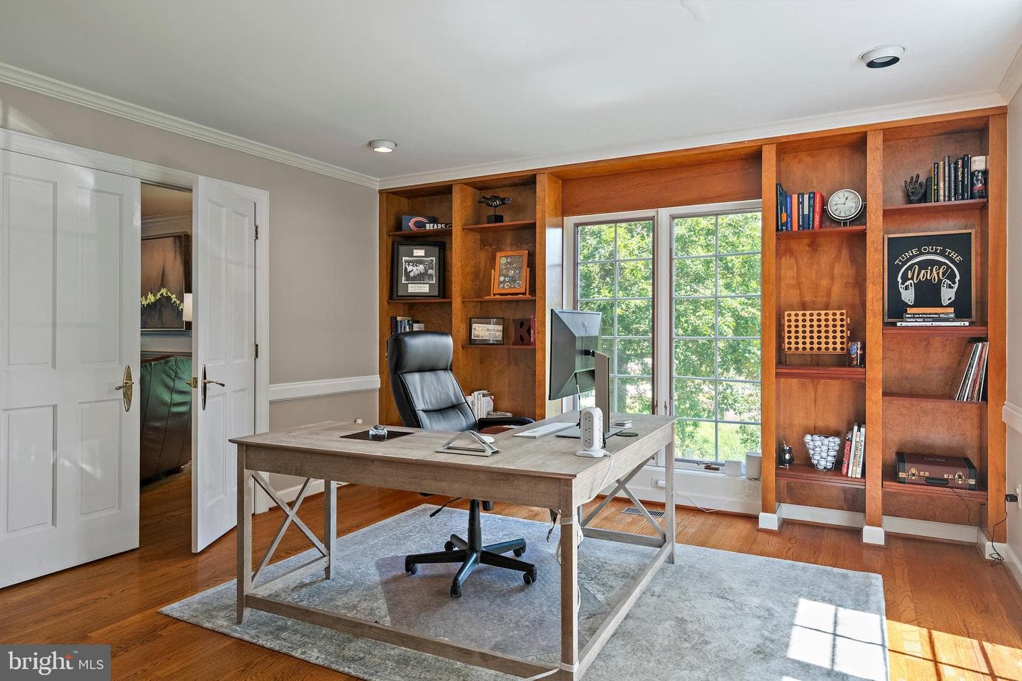 812 Coachway photo 8