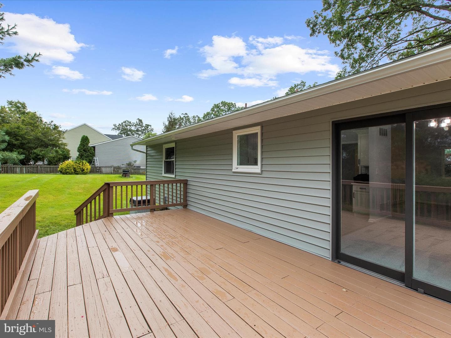 130 Clarence Avenue photo 32