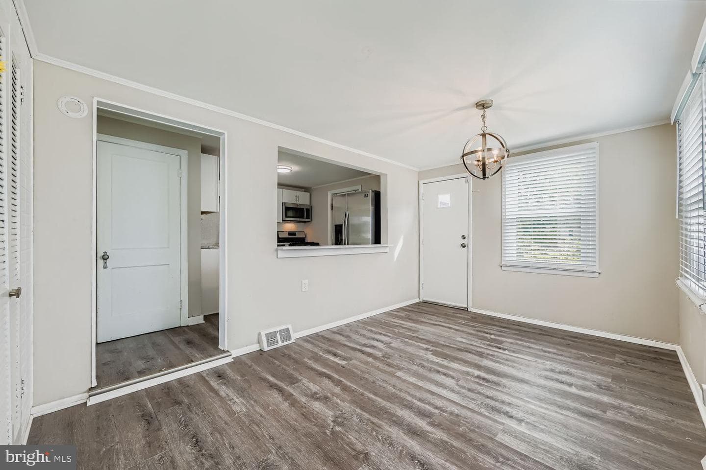 515 Taney Avenue photo 6