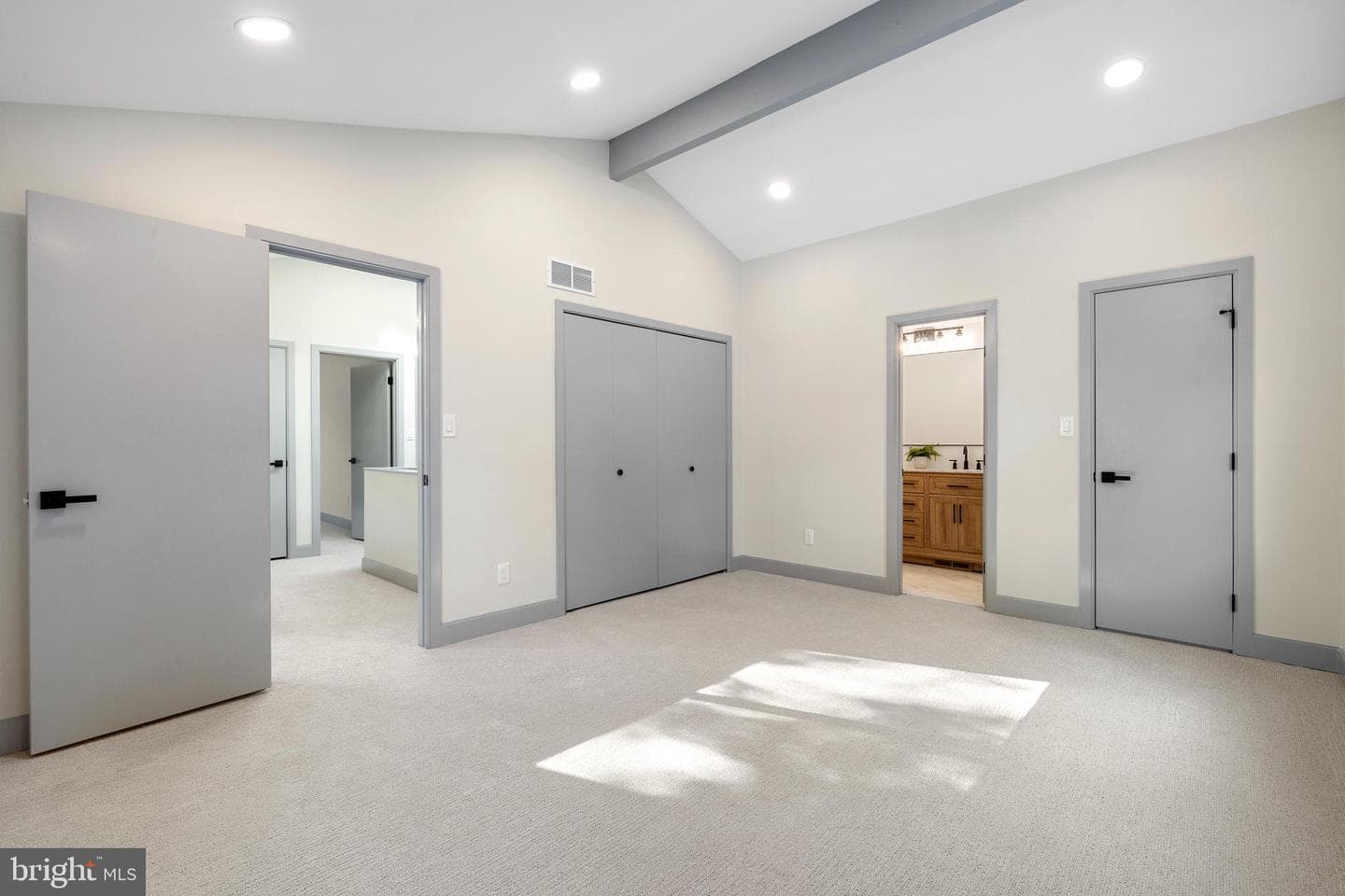 3410 Newport Avenue photo 30