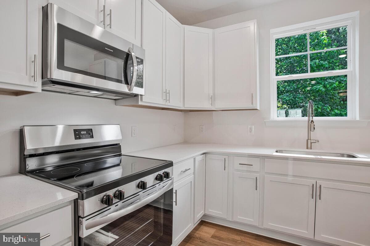 404 Warwick photo 12