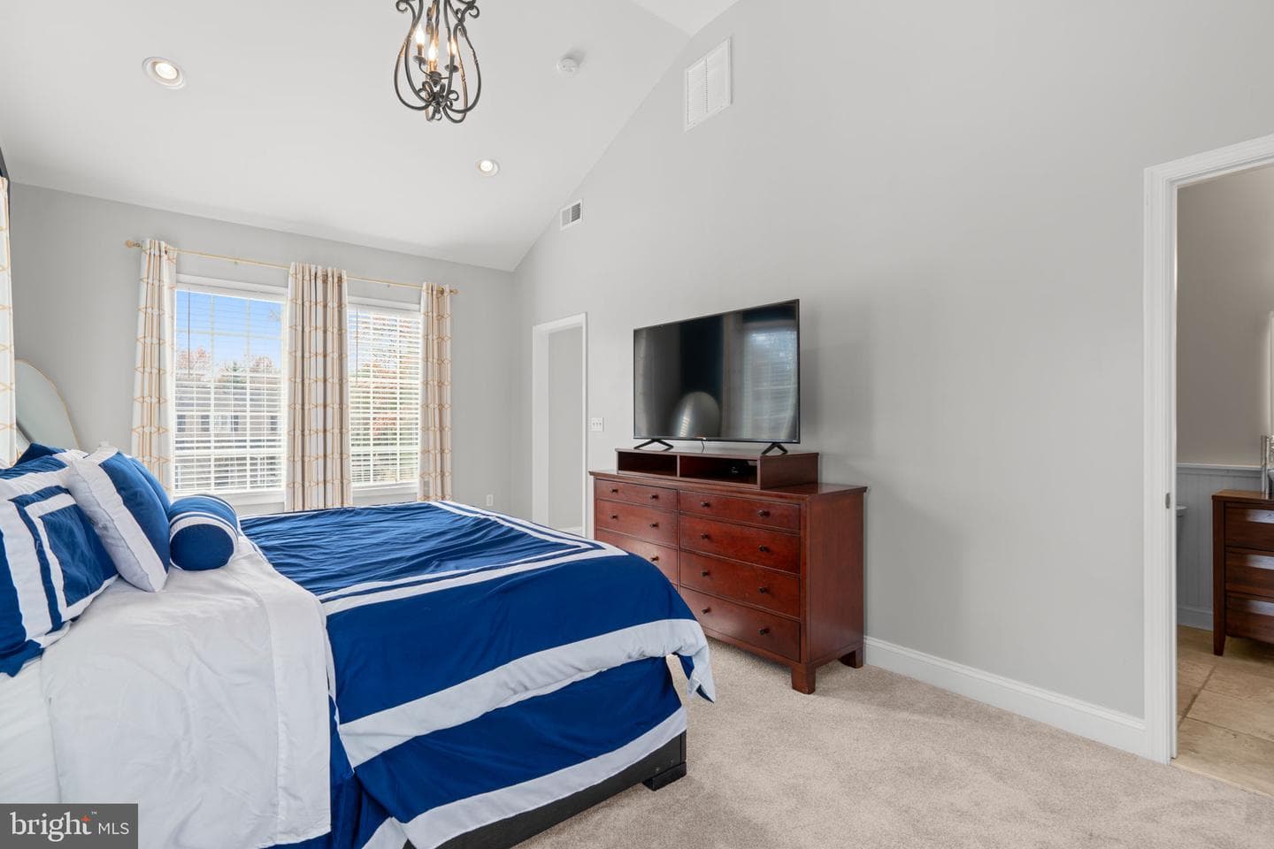 316 Raussell Place photo 24