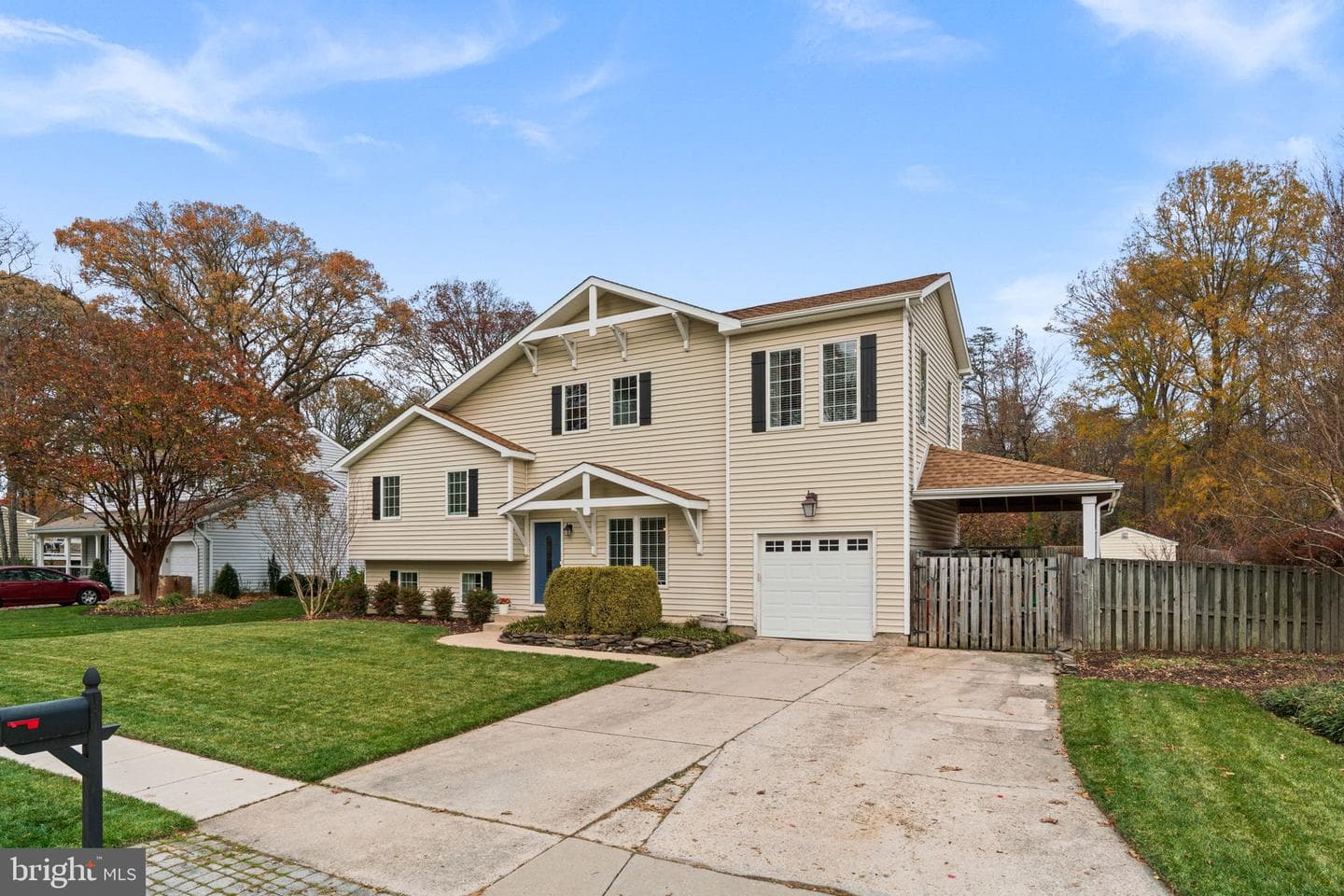 316 Raussell Place photo 3