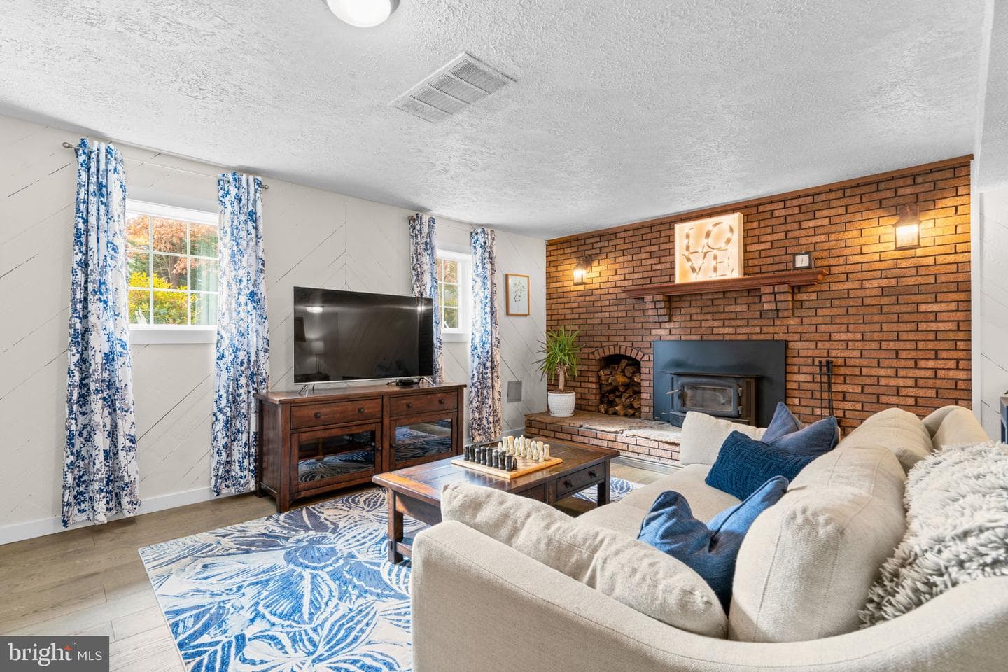 316 Raussell Place photo 30