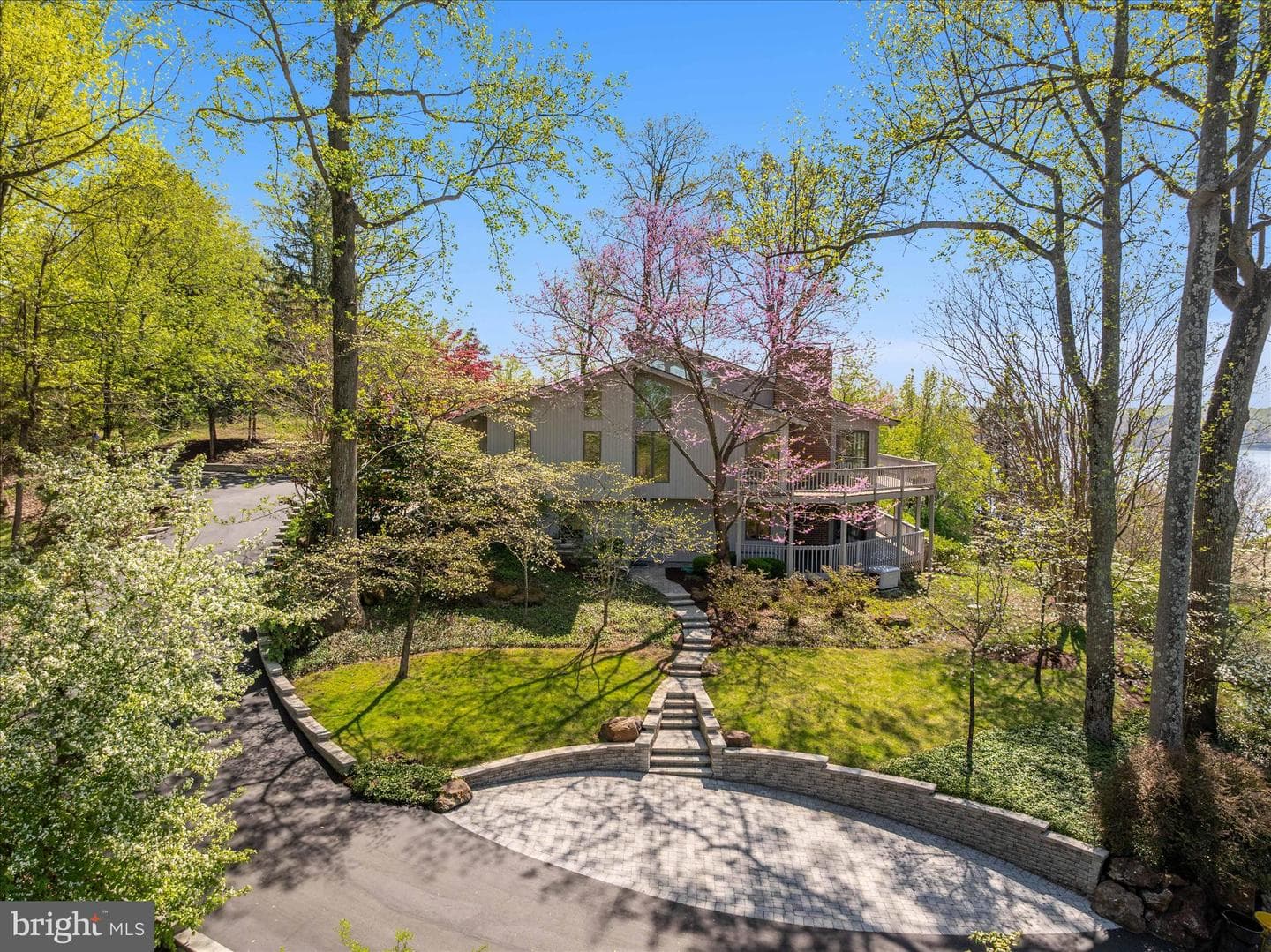 267 Rugby Court photo 40