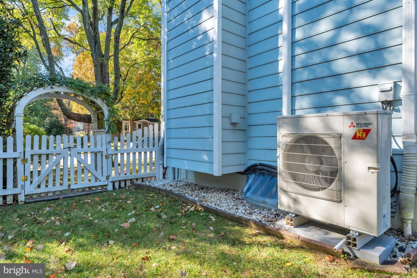 1005 Hyde Park Drive photo 32