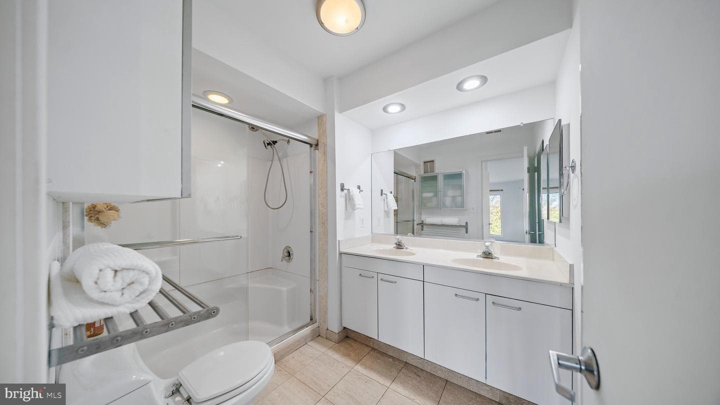2106 Chesapeake Harbour Drive #202 photo 25