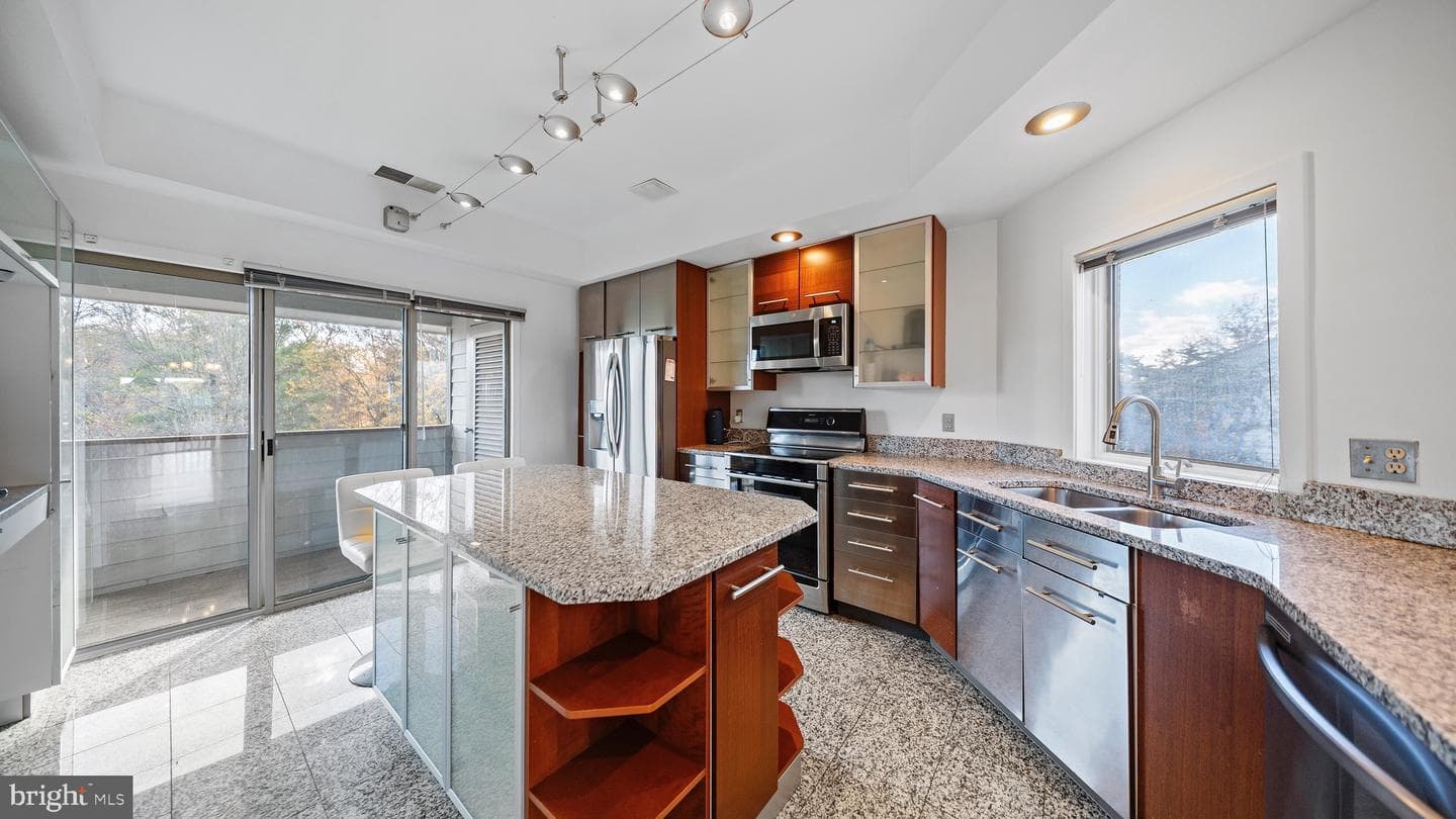 2106 Chesapeake Harbour Drive #202 photo 8